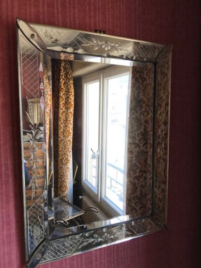 null Miroir rectangulaire en Verre de venise, à décor gravé 72.5x55cm
