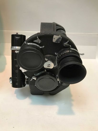 null 18 P1/45 Caméra Kohbac n°60232 (Konvas-1M KSR-1, attr.) avec trois objectifs,...