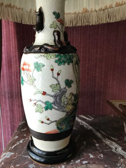 null Lampe en porcelaine craquelé à décor de fleurs Style Extrême Orient Haut : ...