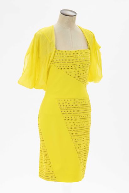 null VERSACE : robe de soirée en polyester jaune d'or à décor de motifs géométriques...