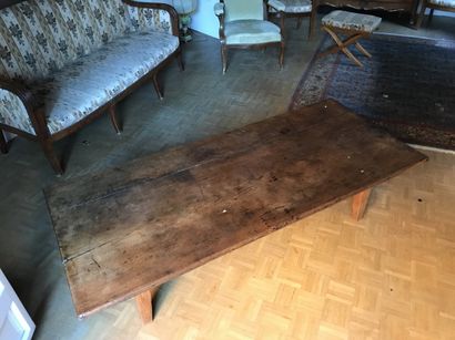 null Grande table basse rectangulaire en bois naturel (45x169x72.5cm ) et une archelle...