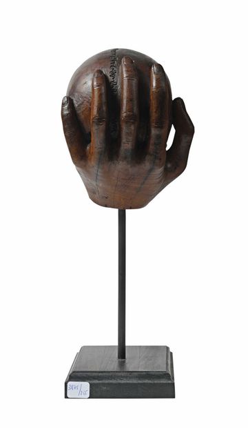 null 
Rodrigue GREGO (Born in 1962) 

Vanity with hand 

Carved wood mounted on a...