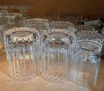 null BACCARAT. Part of service to Whisky in cut crystal.