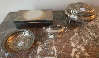 null Lot in silver and silver plated metal including a quadripod box engraved with...