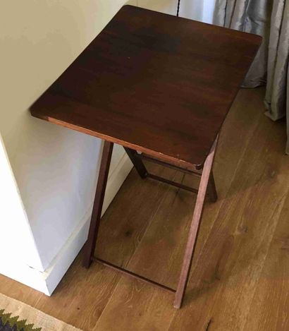 null Mahogany stained wood folding table.