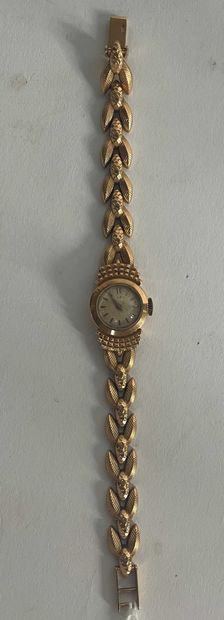 null Lady's bracelet watch in yellow gold LIP. 

Gross weight: 25.3 grams.