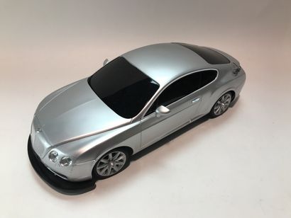 null Bentley Continental GT, grise, échelle 1/10è , radiotélécommandée.