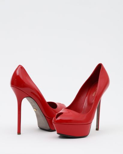 null SERGIO ROSSI : plateforme shoes en cuir vernis rouge, bouts ouverts.T. 38 Talon...