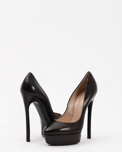 null CASADEI: pumps on a black smooth leather platform. T. 9Ht heel. 15 cm Platform....