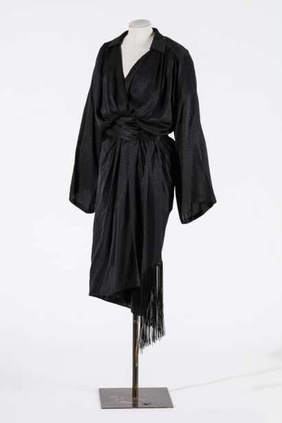 null MICKAEL KORS : robe longue en soie damassée noire à motifs panthères, profond...
