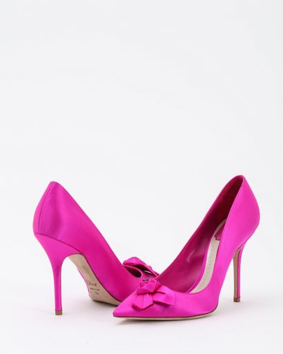 null Christian DIOR: leather pumps covered with pink silk, decorated with an ornate...