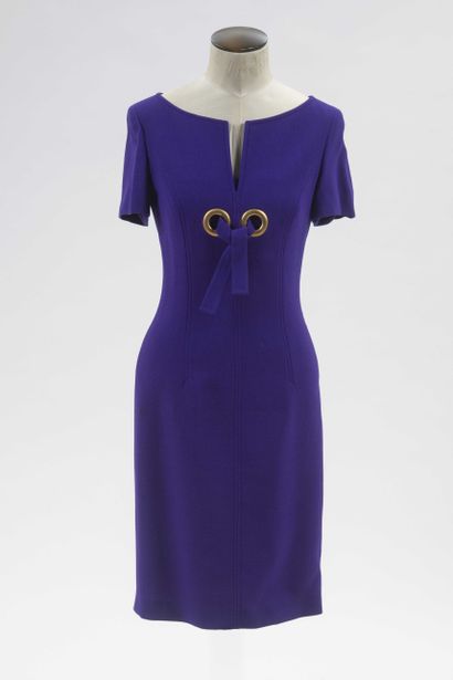 null ESCADA : tailleur robe en laine violette, veste boutonnage simple par deux anneaux...
