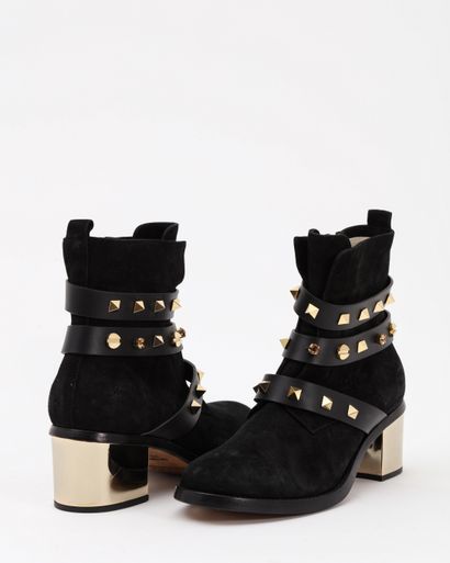 null LE SILLA : boots en daim noir à lanières en cuir parsemées de clous en métal...