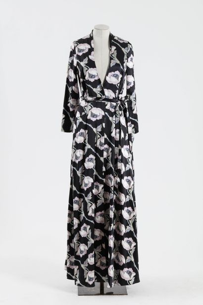 null MERCHANT ARCHIVE: robe longue en soie noire à motifs de fleurs de pavots roses,...