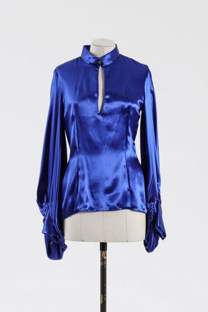 null Yves SAINT LAURENT : automne hiver 2011 : blouse en acétate bleu moiré avec...