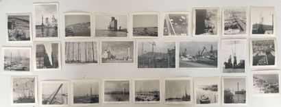 null Pierre CHARBONNIER (1897-1978). 

Set of photographs of study for the works...