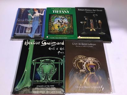null ART 5 volumes Art Deco, Hector Guimard, Lalique and Tiffany glassware