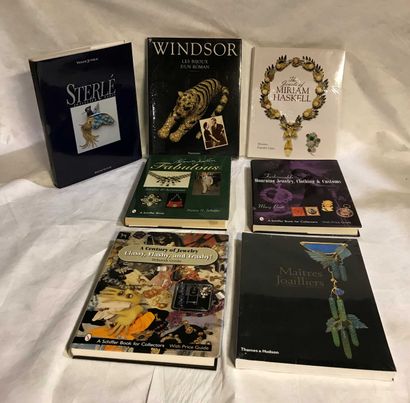 null JEWELRY - 7 volumes Sterlé, Windsor, Miriam Haskell, Maîtres Joailliers ed Thames...
