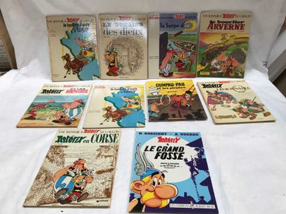 COMICS - 10 volumes Asterix