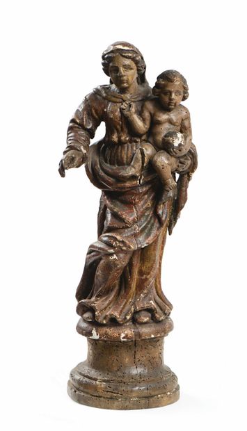 null 221 Vierge à l Enfant Sculpture en bois polychrome sur une base moulurée. XVIIe...