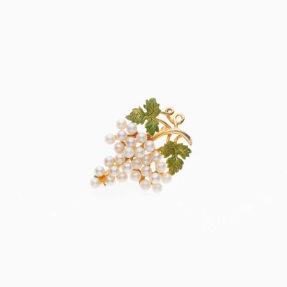 null 46 Broche grappe de raisin en or jaune 9K (375 ) formée de semences de perles,...