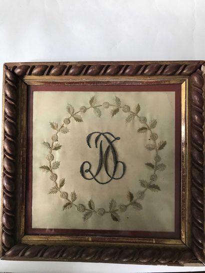null Broderie monogrammé MD