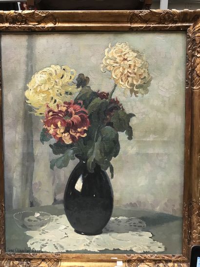 null Jeanne CHAULEUR OSSEL

Bouquet de fleurs

Huile sur toile signée en bas à gauche

72...