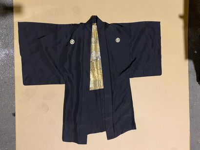 null 242 Deux kimonos japon