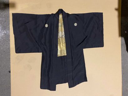 null 242 Deux kimonos japon