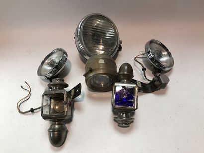 null Un lot de phares et de lanternes en verres et métal, électrifiés (accidents...