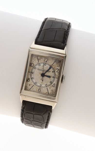 null 
Jaeger LeCoultre, circa 1940. Rare reversible watch in 18K white gold 750 thousandths...