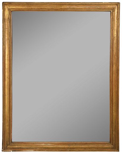 null 321 Grand miroir, encadrement d une moulure dorée. Fin du XIXe siècle. 125 x...