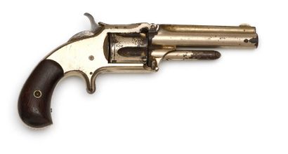 null 142 Revolver à brisure Smith Wesson Cal 32. Bon état mécanique.