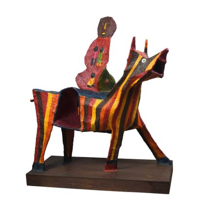 null 68 Cavalier, 1994 Sculpture en papier mâché polychrome sur bois grillagé. Signée...