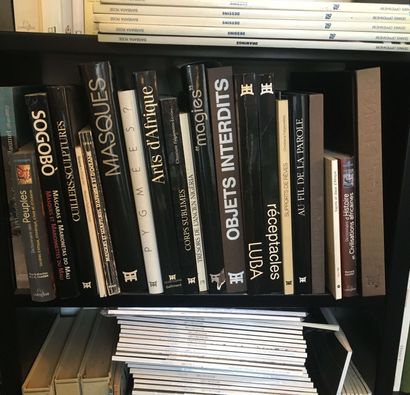null Important art book library. 

Unbundled during the sale.

Indoor bidding on...