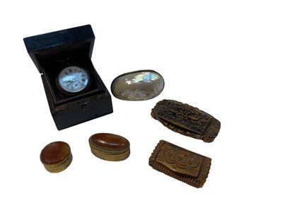null Lot including a wood veneer box forming a watch holder and including a silver...