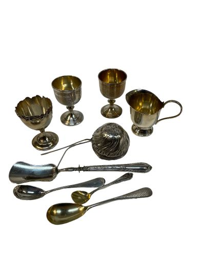 null Silver lot including two silver egg cups (gross weight: 55g), a small jug (gross...