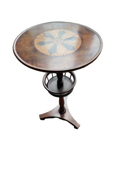 null Shelf with four trays, tripod pedestal table in light wood marquetry.