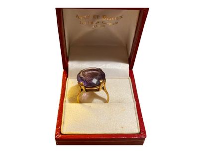 null Yellow gold and amethyst ring
Gross weight : 5.8g
