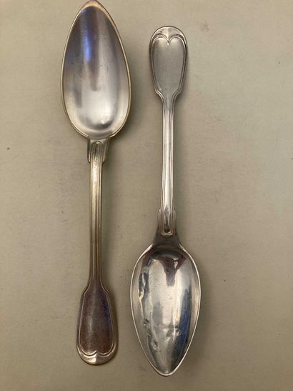null Two silver dessert spoons Minerve hallmark. Weight : 77.2g