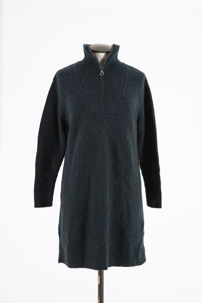null ERIC BOMPARD: Set of two sweater dresses, one in black cashmere, turtleneck,...