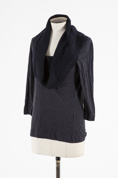 null ESCADA: Black and grey wool sweater, long sleeves T. S HERZEN-SANGELEGENHEIT:...