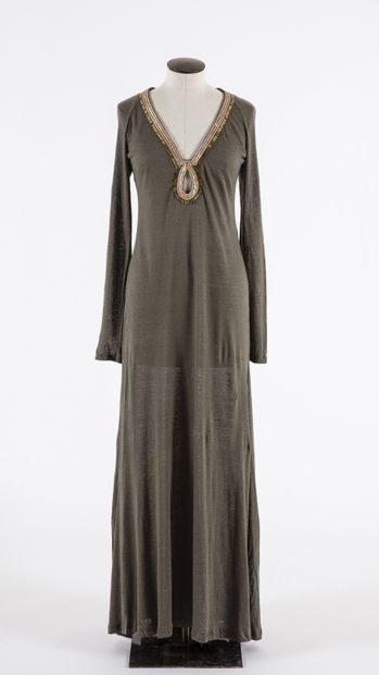 null EMILIO PUCCI: Set of two long beach dresses, one in khaki linen, deep V-neck...