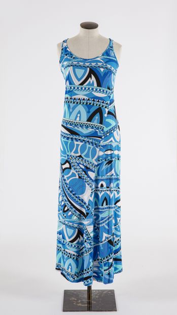 null EMILIO PUCCI: Set of two long beach dresses in viscose, one with pink print,...