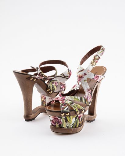 null DOLCE GABBANA : Wooden frame sandals, studded leather straps, covered with flower...