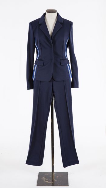 null ESCADA Sport: Trouser suit including: a navy blue polyester and cotton sportwear...