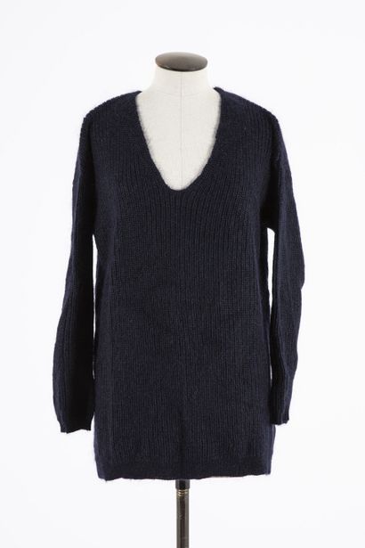 null ERIC BOMPARD: Long cashmere cardigan, funnel neck, long sleeves, two patch pockets,...