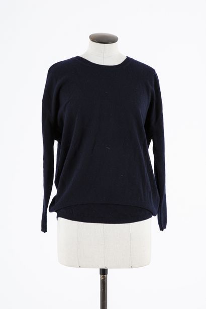 null ERIC BOMPARD: Set of two cashmere sweaters, one gray with a turtleneck, the...
