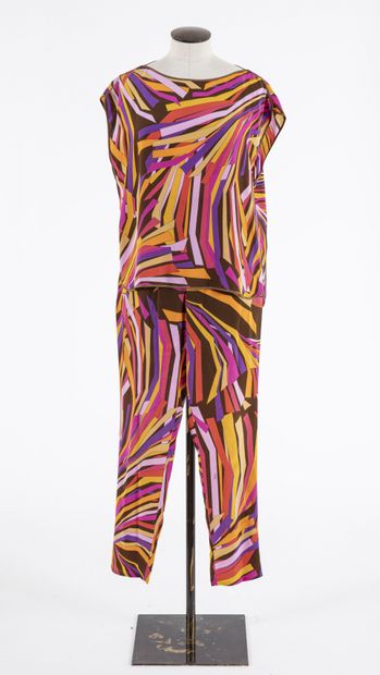 null EMILIO PUCCI: Silk outfit with brown, yellow, pink and orange geometric patterns,...