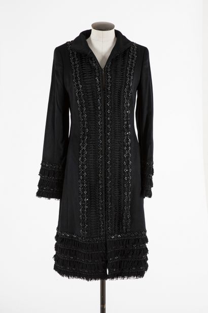 null ESCADA Couture : Manteau en laine et broderie noire à décor de perles, boutonnage...